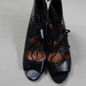 Dressbarn 3 1/2" High Heels String Tie and Zipper Heel Size 9.5M Style Chloe